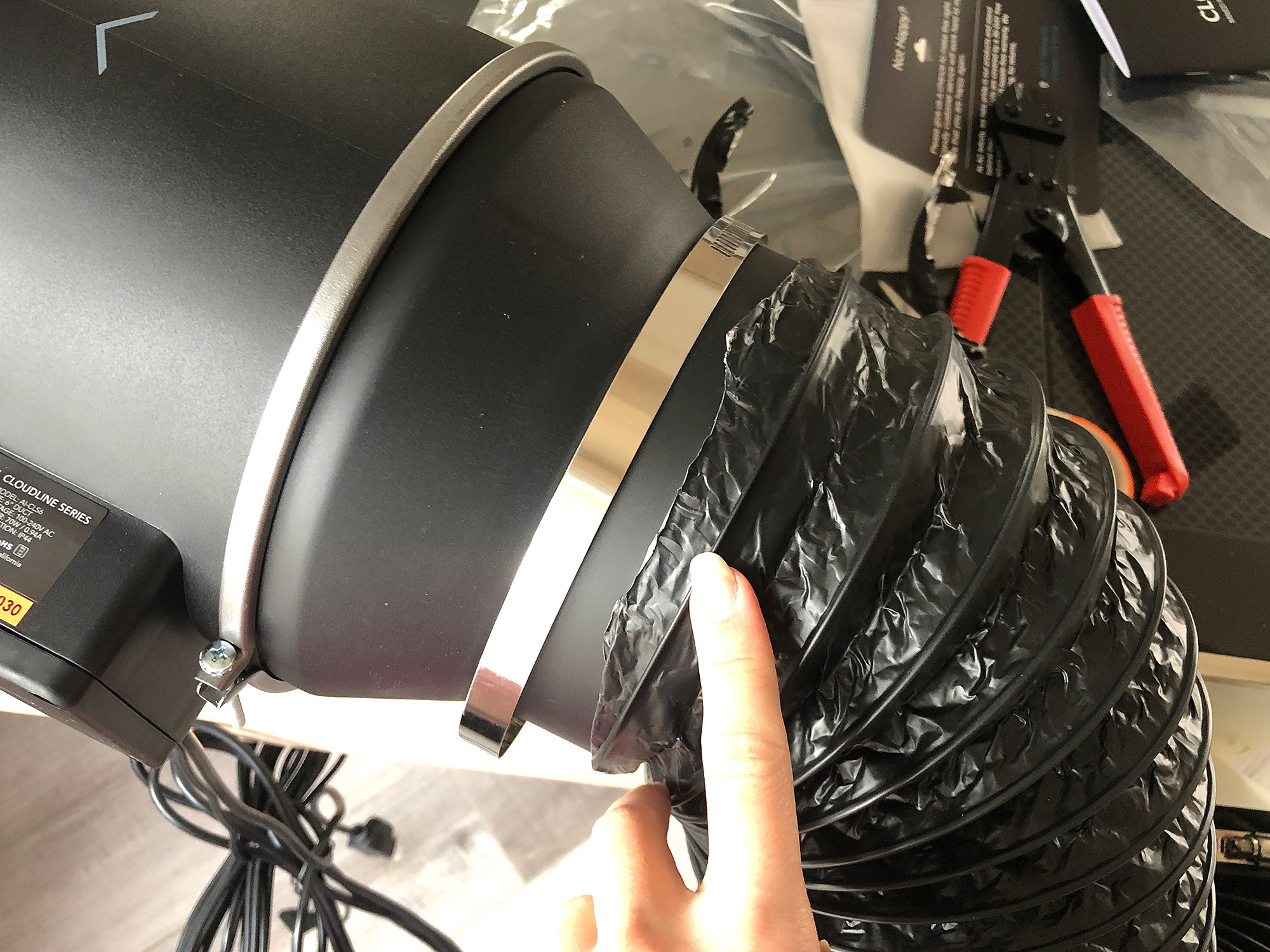 attaching to the inline fan